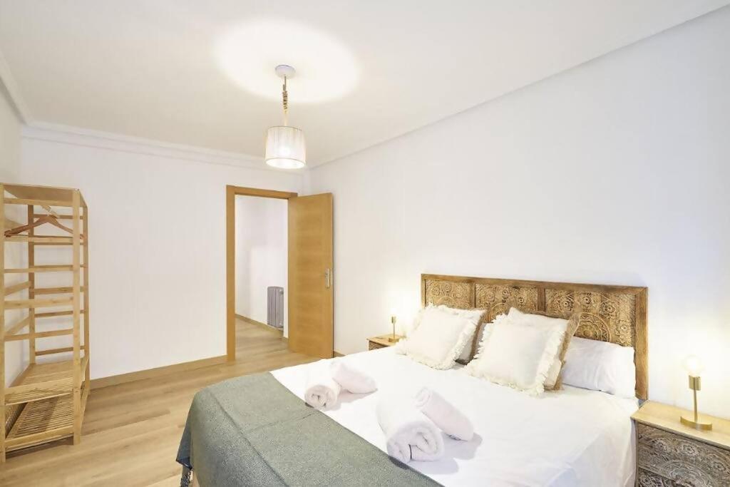 Apartamento Torre De La Clerecia Centro Apartment Salamanca Luaran gambar